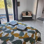 La De Bed & Breakfast