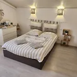 La De Bed & Breakfast