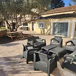 Bed & Breakfast La De Fleury (Aude)