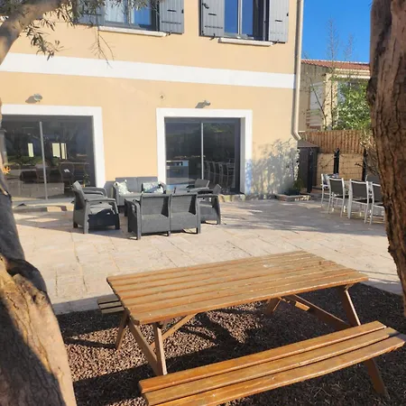 Bed & Breakfast La De *