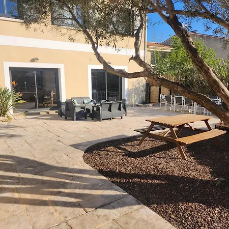 Bed & Breakfast La De Fleury (Aude)