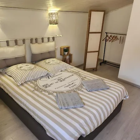 La De Fleury Bed & Breakfast